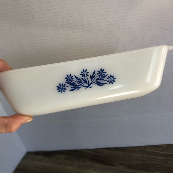 Vtg Milk Glass Baking Dish with Blue Floral Design - Picture 5 of 10